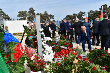 Yasamal rayonunda Anım Günündə şəhidlərimiz yad edilib