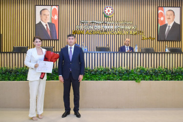 Yasamal Rayon İcra Hakimiyyətinin kollektivi Dövlət Qulluqçularının Peşə Bayramını qeyd edib