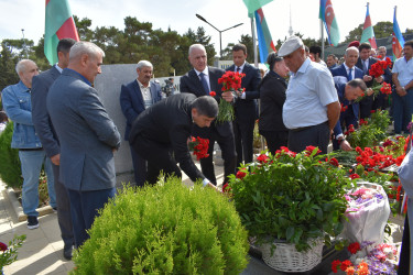 Yasamal rayonunda Anım Günündə şəhidlərimiz yad edilib