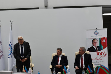 “Heydər Əliyev: xalqa həsr olunmuş ömür” kitabının təqdimatı keçirilib