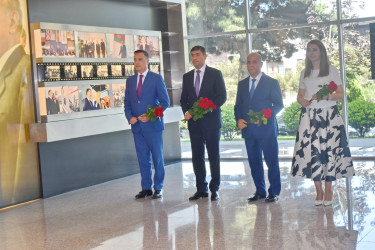 Yasamal Rayon İcra Hakimiyyətinin kollektivi Dövlət Qulluqçularının Peşə Bayramını qeyd edib