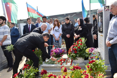 Yasamal rayonunda Anım Günündə şəhidlərimiz yad edilib