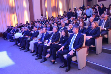 Yasamal rayonnda yerləşən Azərbaycan Milli Konservatoriyasında Azərbaycanın xalq artisti, xanəndə Mənsum İbrahimovun 65 illik yubileyi münasibətilə tədbir keçirilib.