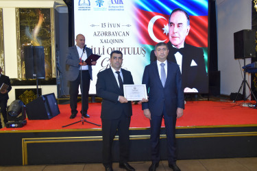 Yasamal ictimaiyyəti Milli Qurtuluş Gününü qeyd edib