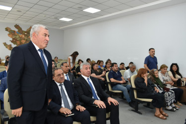 İcra başçısı ərazidə sakinlərlə görüşdü