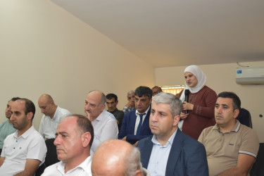 İcra Başçısı ərazidə sakinlər ilə görüşdü