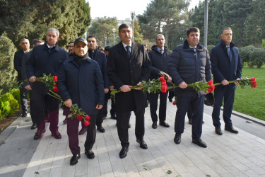 Yasamal RİH-in kollektivi Ümummilli liderin xatirəsini anıb