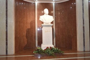 Yasamal rayonunda Prezident İlham Əliyevin Yeni Azərbaycan Partiyasının VIII Qurultayındakı nitqindən irəli gələn vəzifələr müzakirə olunub