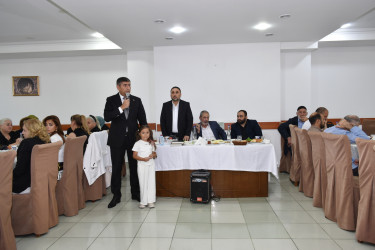 Təzə Pir məscidində şəhidlərimizin ruhuna ehsan süfrəsi açılıb