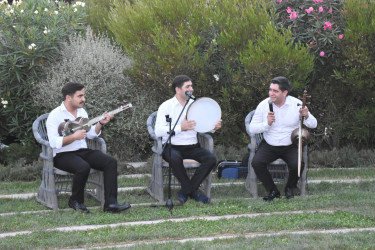 Yasamal rayon parkında axşam konserti keçirildi