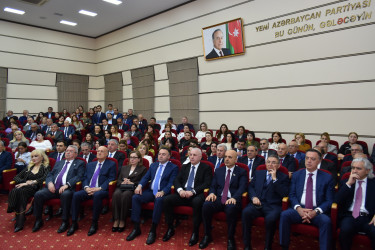 Yasamal rayonu Ulu Öndərin əziz xatirəsini uca tutur