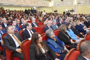 Yasamal rayonunda Prezident İlham Əliyevin Yeni Azərbaycan Partiyasının VIII Qurultayındakı nitqindən irəli gələn vəzifələr müzakirə olunub