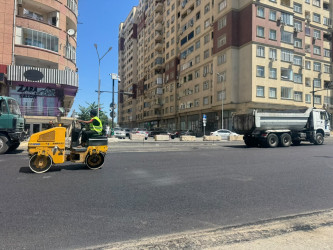 Yasamal rayonunda genişmiqyaslı asfaltlanma işləri aparılır