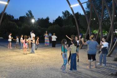 Yasamal rayonunda yay konsertləri davam edir