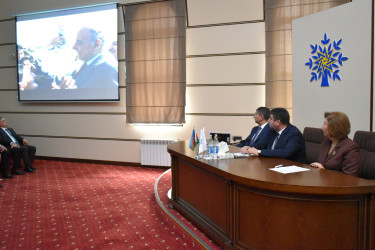 Yasamal ictimaiyyəti Müstəqilliyin Bərpası Gününü qeyd edir