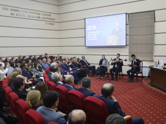 Yasamal rayonunda “23 İl: Milli maraqların qorunması və dövlətçilik strategiyası” mövzusunda tədbir keçirilib