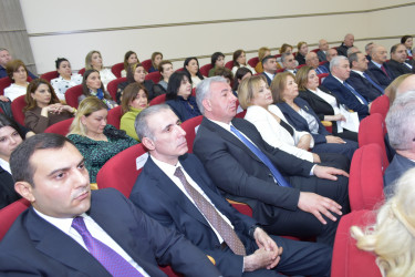 Yasamal rayonu Ulu Öndərin əziz xatirəsini uca tutur