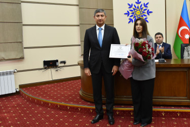 Yasamal rayonu Ulu Öndərin əziz xatirəsini uca tutur