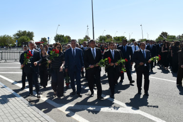 Yasamal ictimaiyyəti Zəfər parkını ziyarət etdi