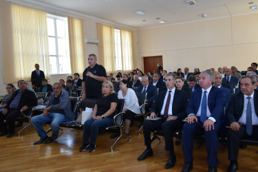 RİH Başçısı Yasamal sakinlərini dinlədi