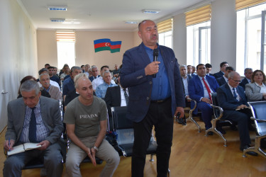 İcra Başçısı ərazidə sakinlərlə görüşdü,  problemlərinin həllinə dair göstərişlər verdi