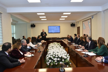 “Dövlət qulluğunda vəzifələrin və ehtiyat kadrların idarə edilməsi” mövzusunda təlim keçirilib