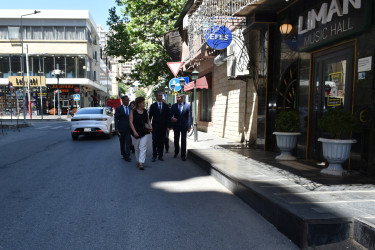 İcra başçısı ərazidə Yasamal sakinləri ilə görüşdü,  problem və qayğılarını dinlədi