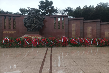 Yasamal rayon ictimaiyyəti  20 yanvar şəhidlərini yad edib