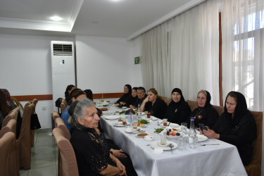 Təzə Pir məscidində şəhidlərimizin ruhuna ehsan süfrəsi açılıb