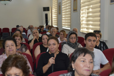 İcra Başçısı ərazidə Yasamal sakinləri ilə görüşdü
