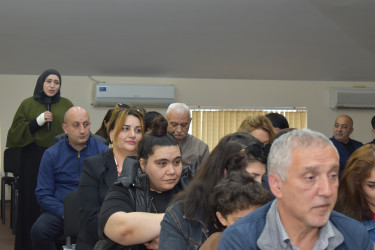Başçı ərazidə sakinlərlə görüşdü, problem və şikayətlərini dinlədi