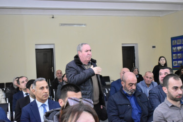 İcra Başçısı Yasamal sakinlərini dinlədi