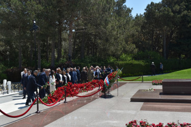 Yasamal rayon ictimaiyyəti Ulu Öndərin əziz xatirəsini yad edib