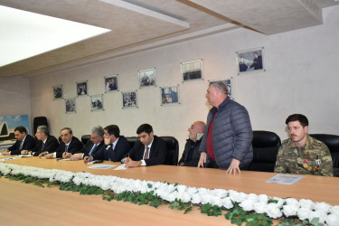 İcra Başçısı sakinlərlə açıq mikrofon formatında görüş keçirdi, sual və müraciətlərinə bir-bir cavab verdi