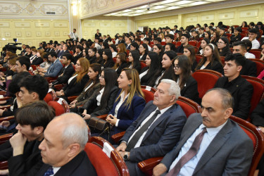 Yasamal rayonunda Prezident İlham Əliyevin Yeni Azərbaycan Partiyasının VIII Qurultayındakı nitqindən irəli gələn vəzifələr müzakirə olunub