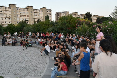 Yasamal rayon parkında axşam konserti keçirildi