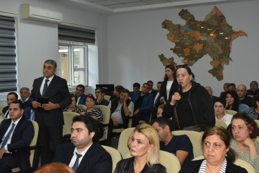 Yasamal RİH başçısı sakinlərlə görüşüb