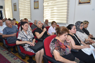 İcra Başçısı ərazidə Yasamal sakinləri ilə görüşdü