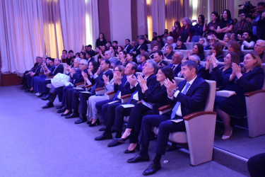 Yasamal rayonnda yerləşən Azərbaycan Milli Konservatoriyasında Azərbaycanın xalq artisti, xanəndə Mənsum İbrahimovun 65 illik yubileyi münasibətilə tədbir keçirilib.
