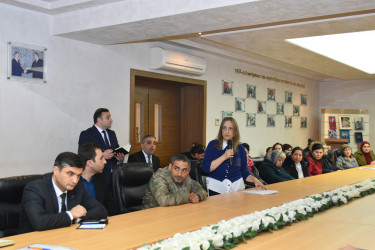 İcra Başçısı ərazidə sakinləri dinlədi,  problemlərinin həllinə dair göstərişlər verdi