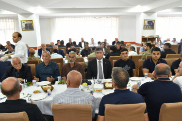Təzə Pir məscidində şəhidlərimizin ruhuna ehsan süfrəsi açılıb