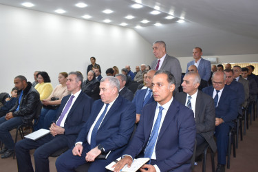 Başçı ərazidə sakinlərlə görüşdü, problem və şikayətlərini dinlədi