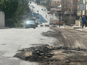 Xiyabani küçəsində asfaltlama işləri