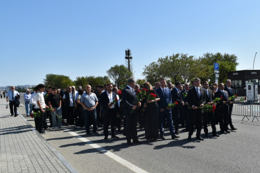 Yasamal ictimaiyyəti Zəfər parkını ziyarət etdi