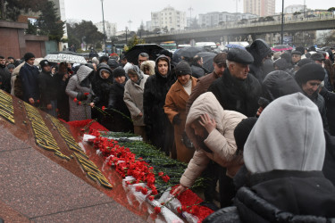 Yasamal rayon ictimaiyyəti  20 yanvar şəhidlərini yad edib