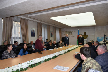 İcra Başçısı sakinlərlə açıq mikrofon formatında görüş keçirdi, sual və müraciətlərinə bir-bir cavab verdi