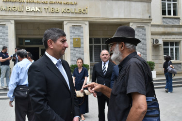 İcra Başçısı ərazidə sakinlərlə görüşdü
