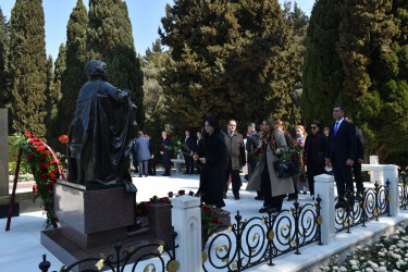 Yasamal rayonunda Zərifə xanım Əliyevanın əziz xatirəsi yad edilib