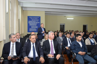 İcra Başçısı ərazidə Yasamal sakinləri ilə görüşdü, problem və qayğılarını dinlədi