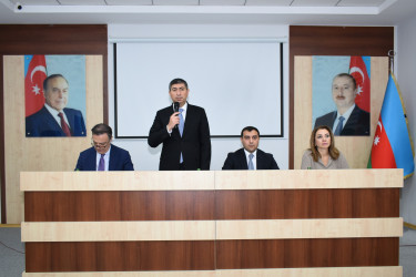 İcra Başçısı ərazidə sakinlərlə görüşdü